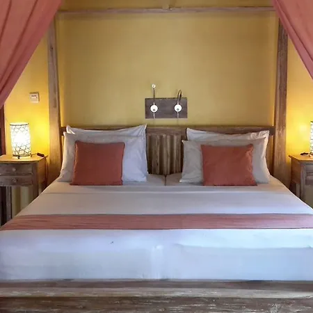 Karma Kayak Hotel